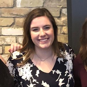 Meet your Posher, Abigail